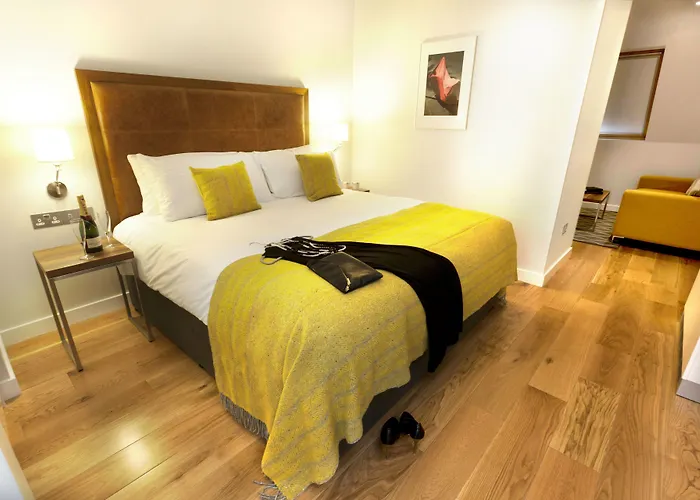 Premier Dublin, Ballsbridge * Dublin