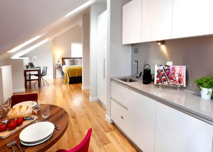 Premier Dublin, Ballsbridge * Dublin